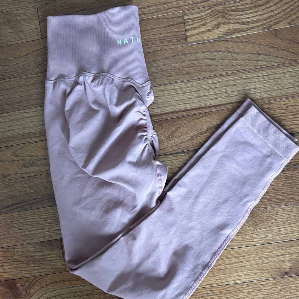Naturyl Women's Pink Leggings - size L bra to match XXL - bra NWT
